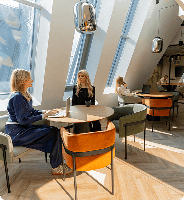 The Shire Wilanów Office Park interior photo 2