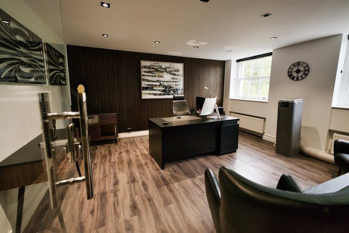 Signature 39 Fitzroy Square interior photo 2
