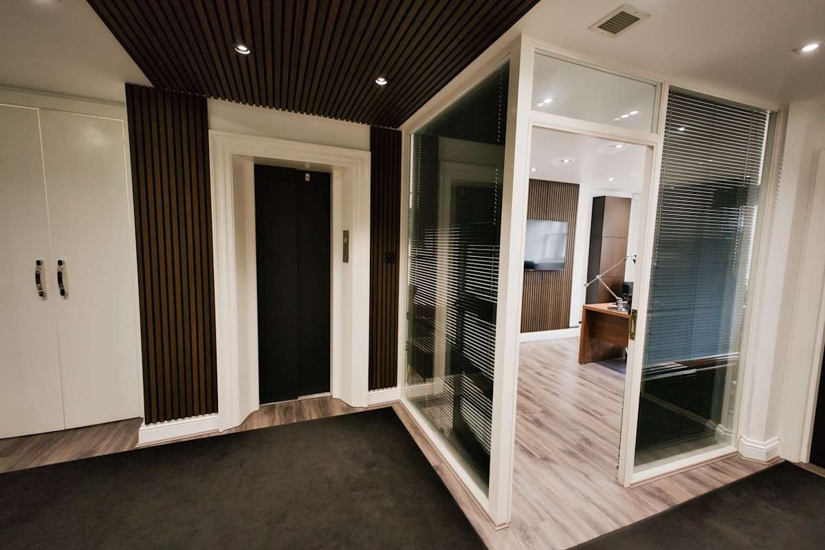 Signature 39 Fitzroy Square interior photo 7