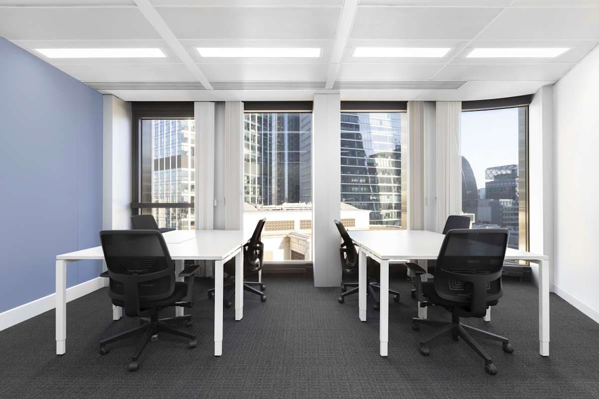 Signature by Regus - London Tower 42 interior photo 4