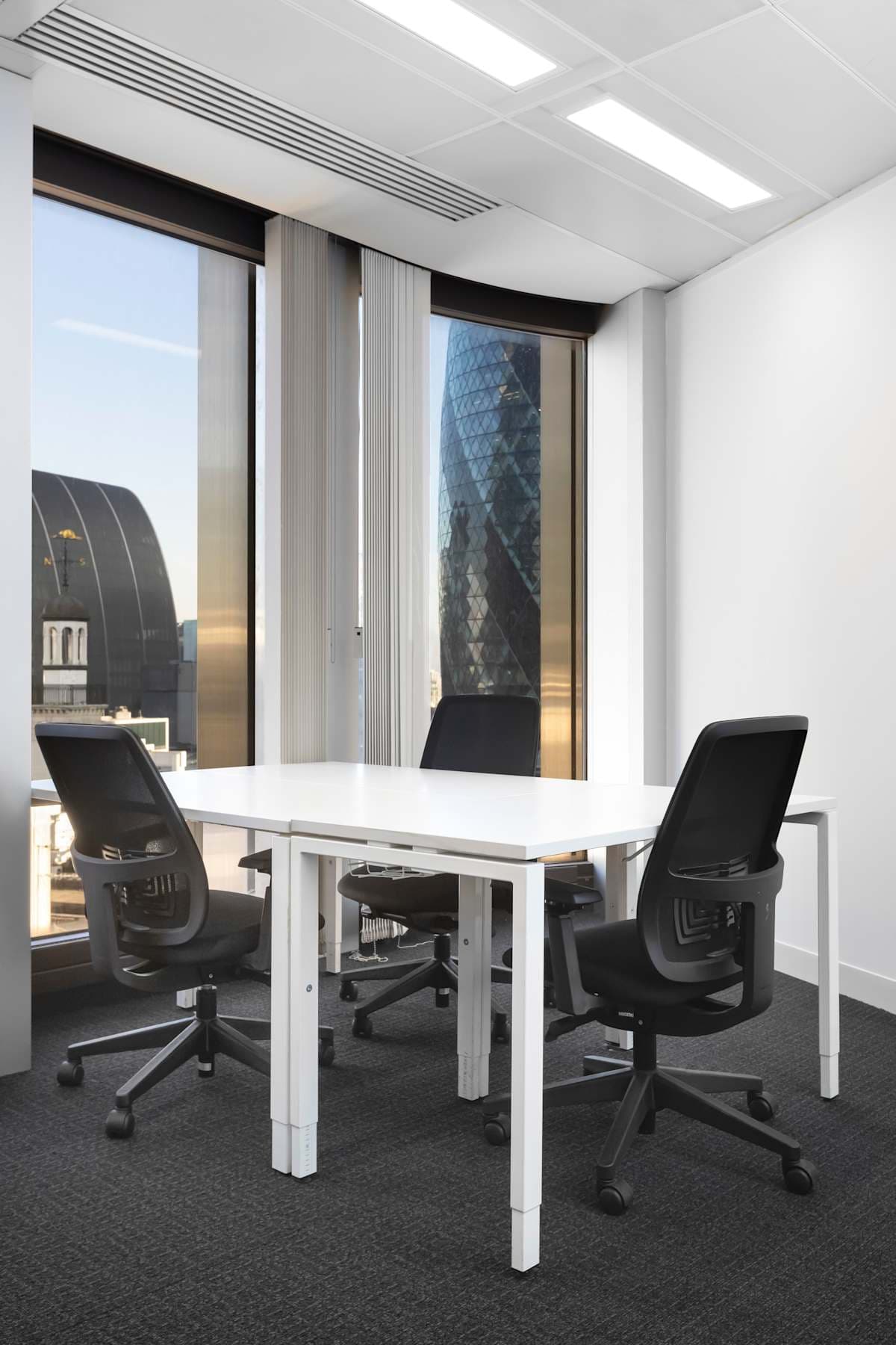 Signature by Regus - London Tower 42 interior photo 6