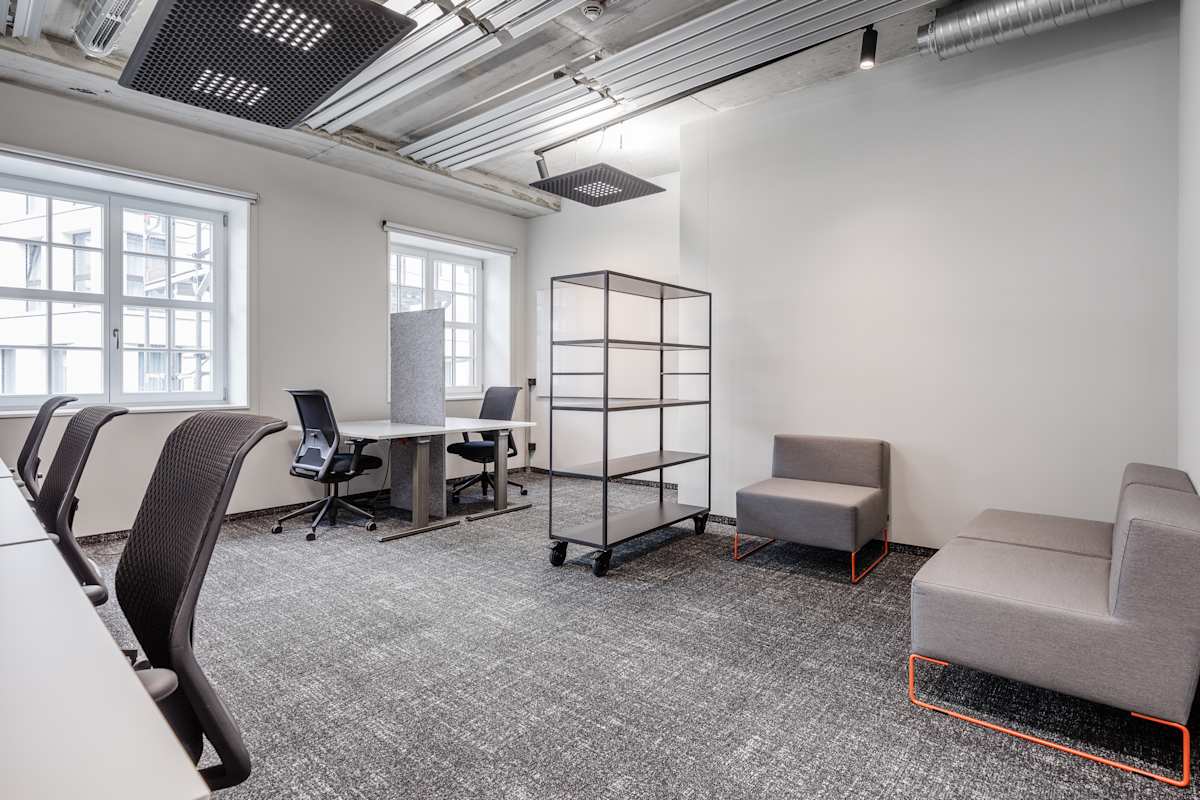 Design Offices Nürnberg Hauptbahnhof interior photo 10