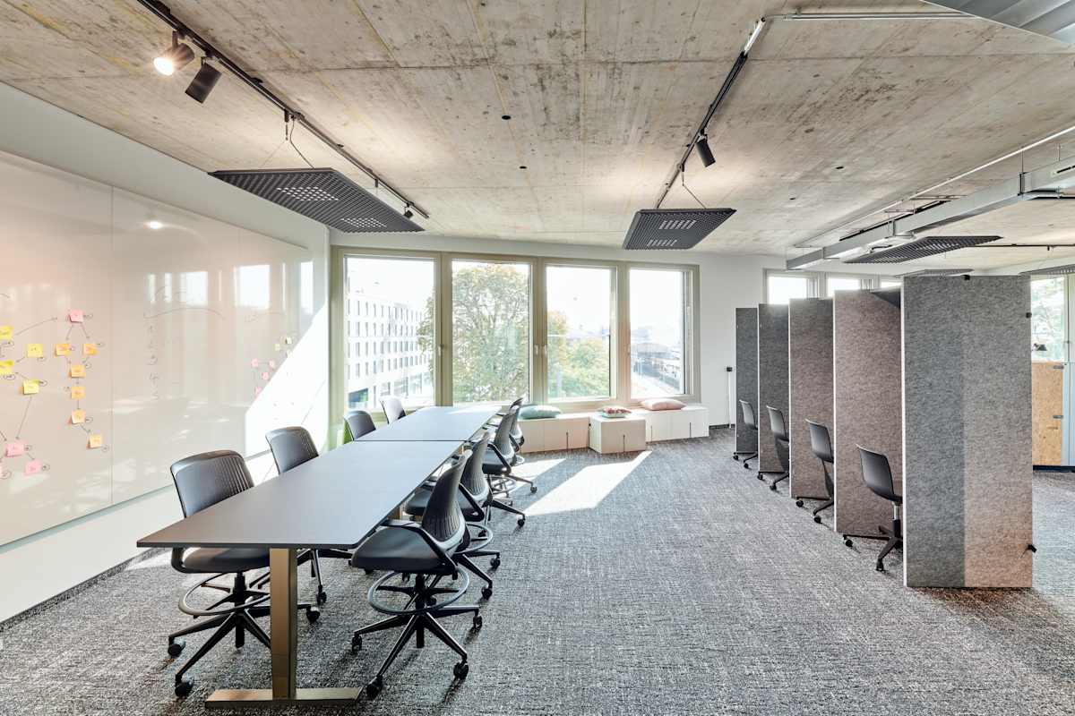 Design Offices Bonn Hauptbahnhof interior photo 6