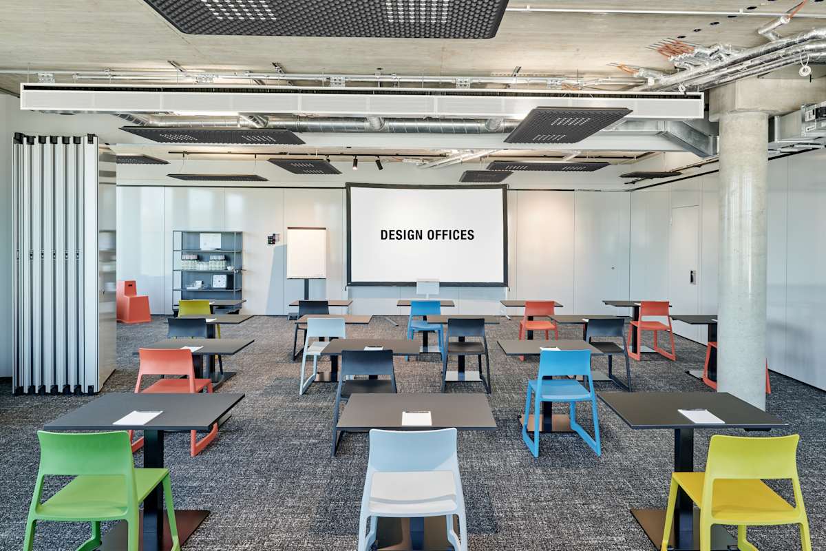 Design Offices Bonn Hauptbahnhof interior photo 9