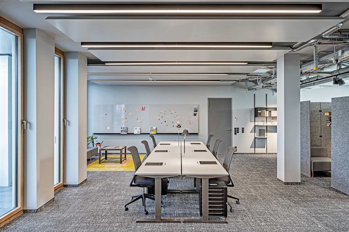 Regus Design Offices, Mediapark interior photo 3