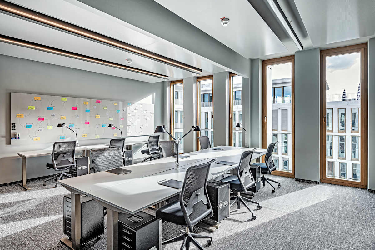 Regus Design Offices, Mediapark interior photo 4