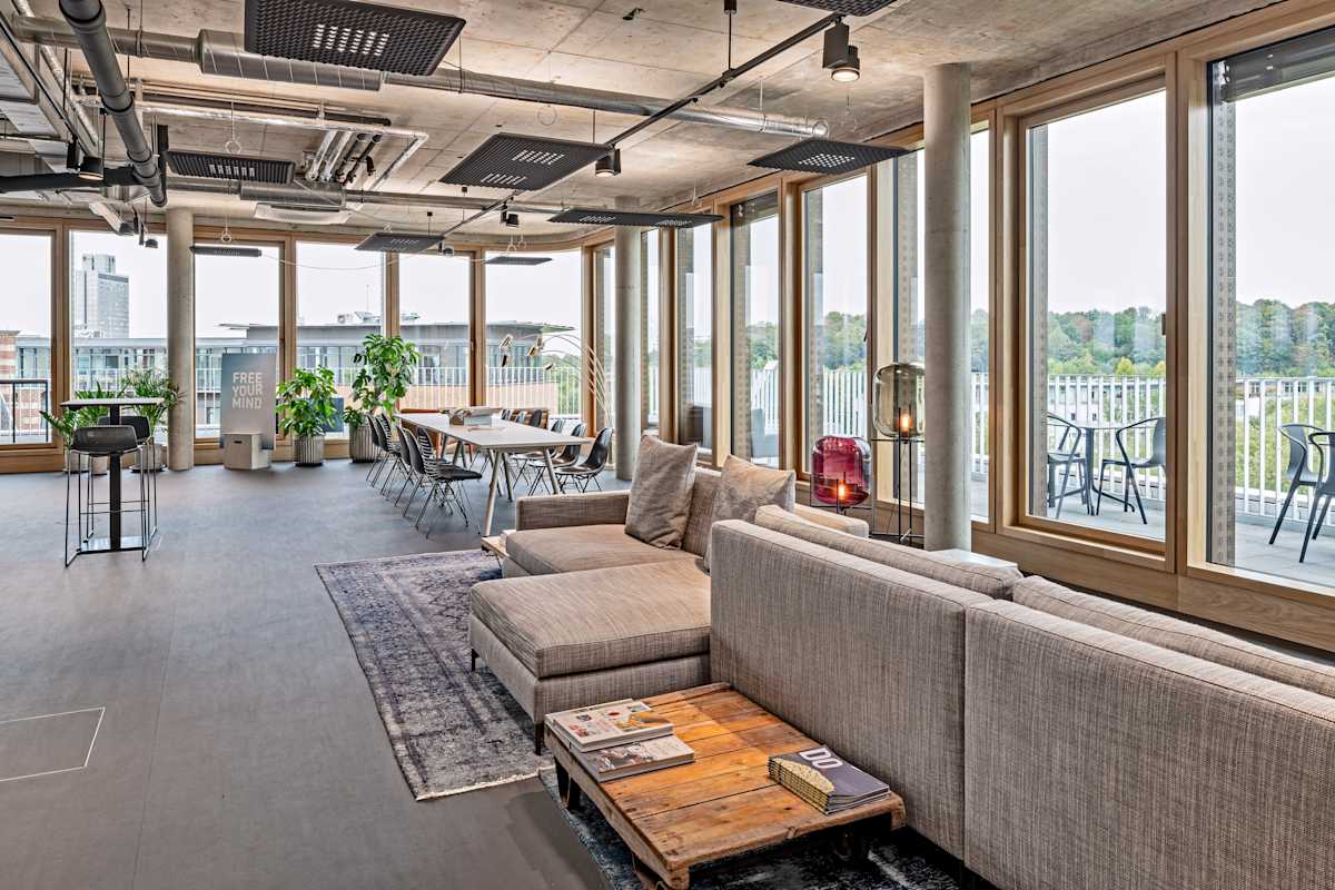 Regus Design Offices, Mediapark interior photo 5
