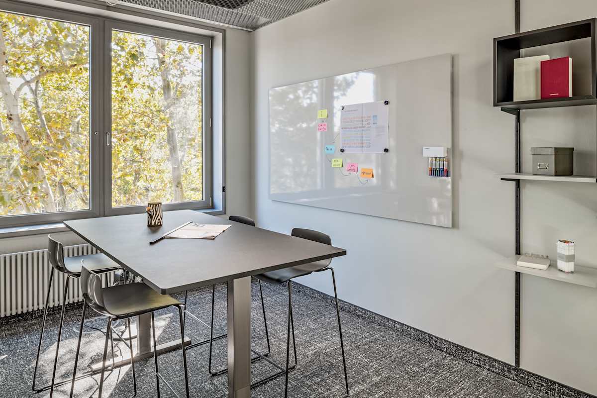 Design Offices Karlsruhe Bahnhofplatz interior photo 4