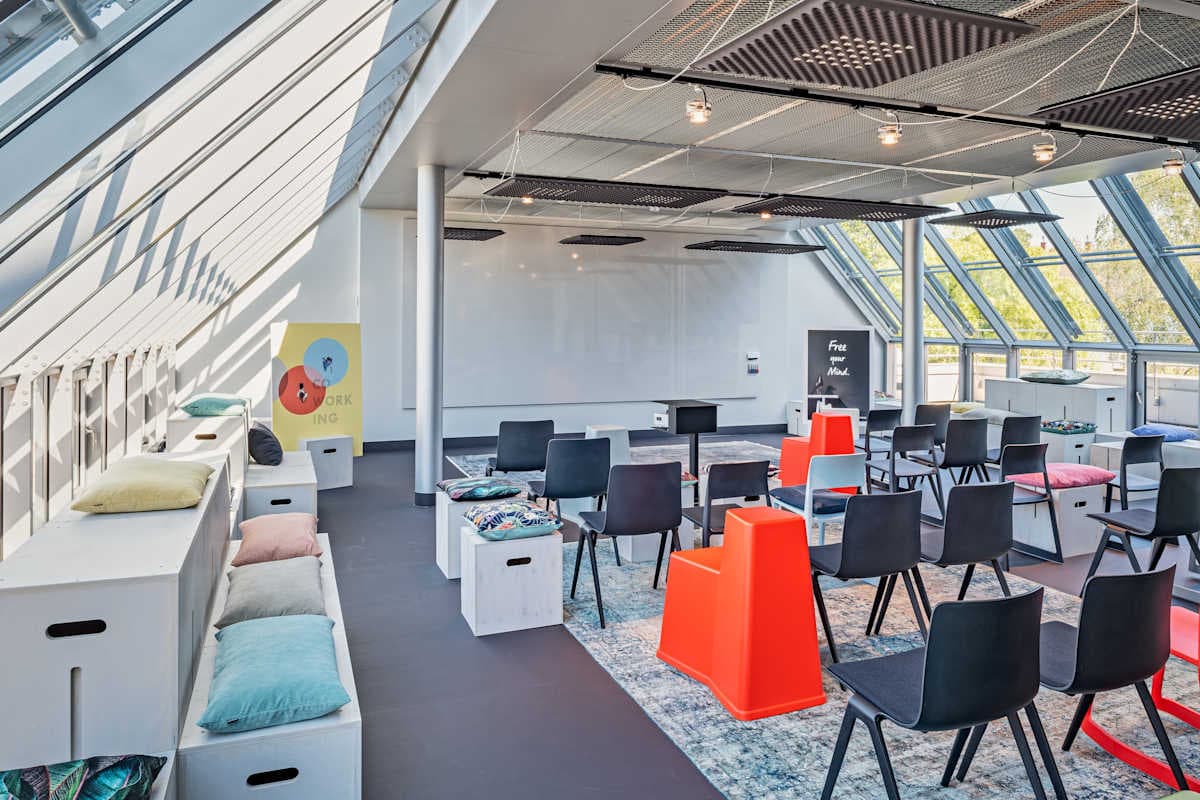 Design Offices Karlsruhe Bahnhofplatz interior photo 5