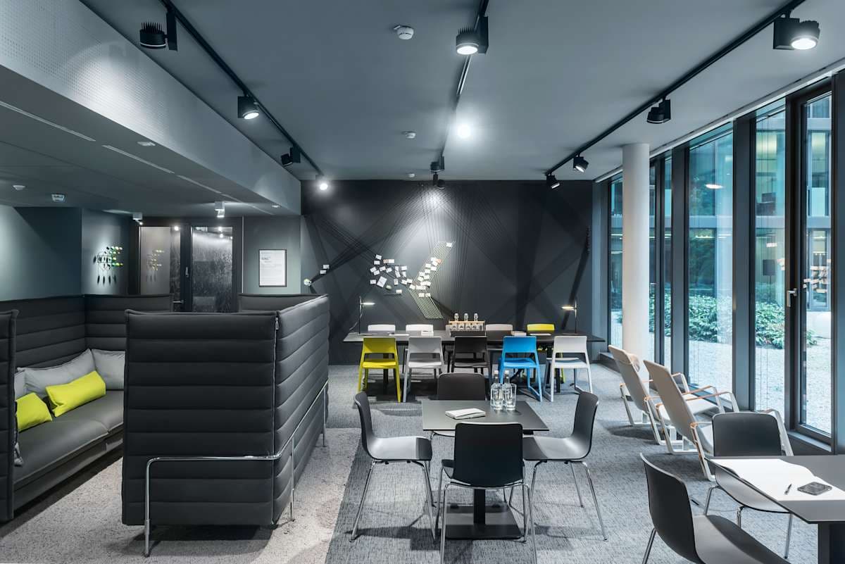 Design Offices Stuttgart Mitte interior photo 2