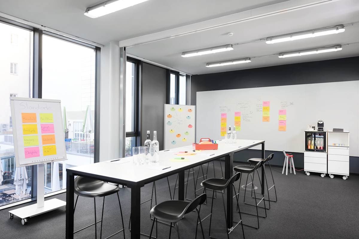 Design Offices Stuttgart Mitte interior photo 4