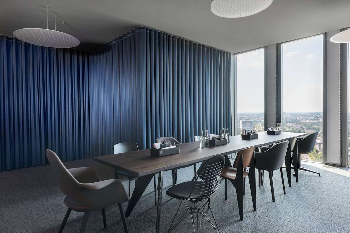 Design Offices München Highlight Towers interior photo 10