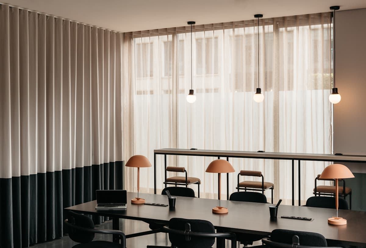 Signature Oper46 interior photo 2