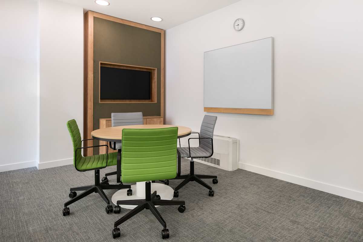 Regus - Warsaw North Gate interior photo 7