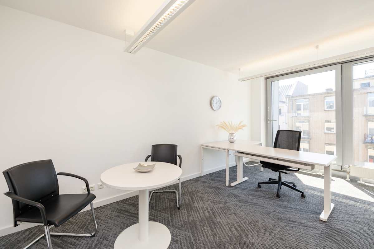 Regus Koenigsallee interior photo 4