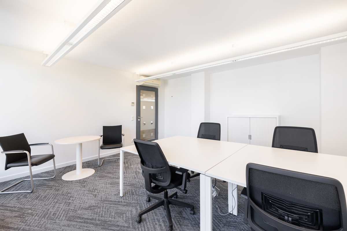 Regus Koenigsallee interior photo 8