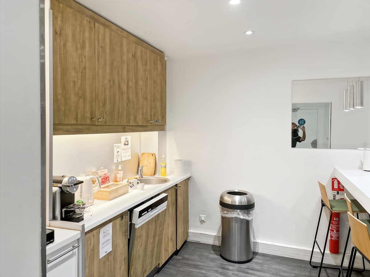 HQ Auteuil interior photo 6