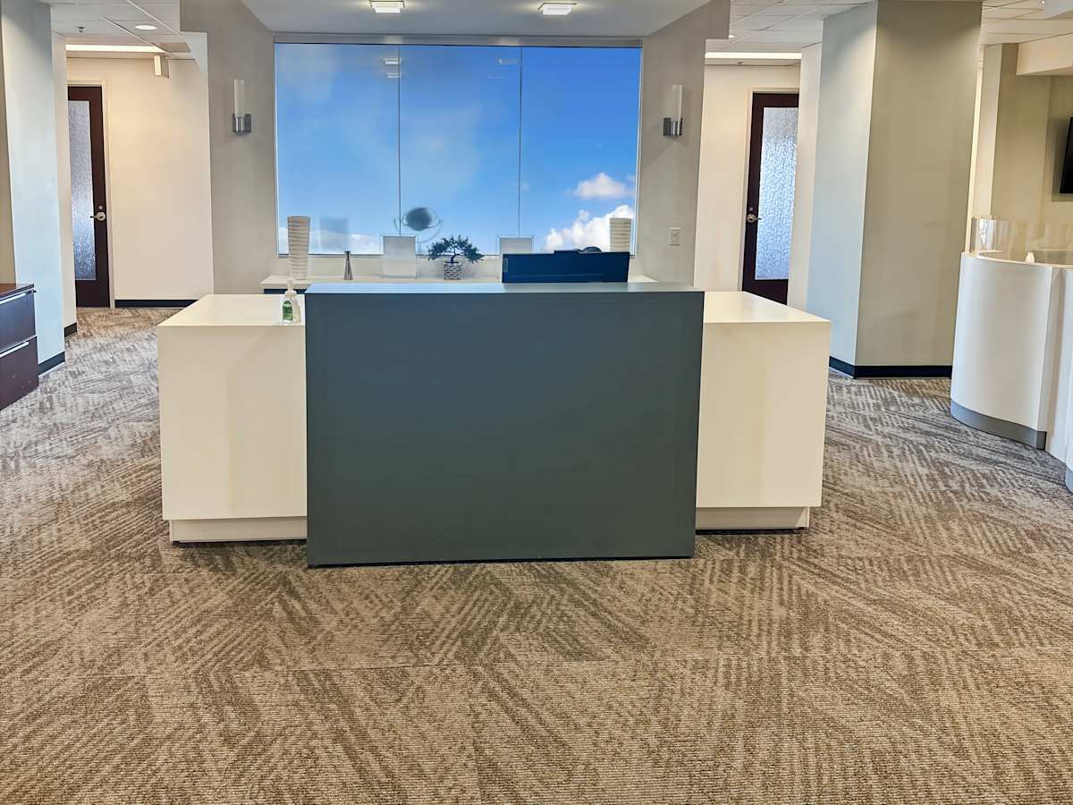 Regus 380 Wellington Street interior photo 2