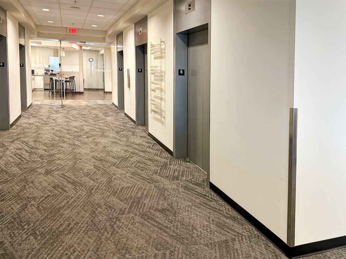 Regus 380 Wellington Street interior photo 13
