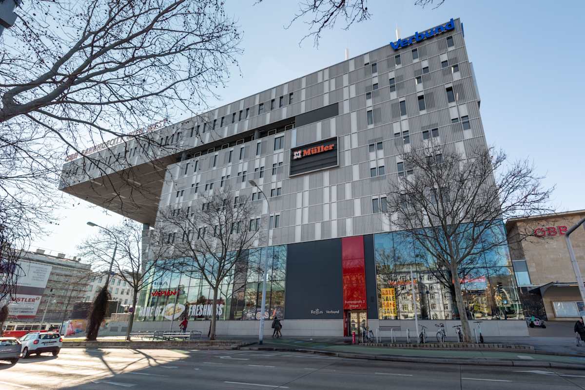 Regus Westbahnhof interior photo 1