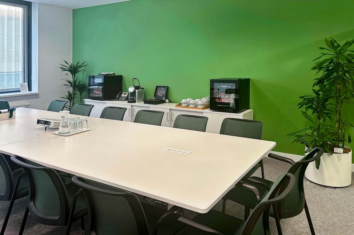 Regus Westbahnhof interior photo 3