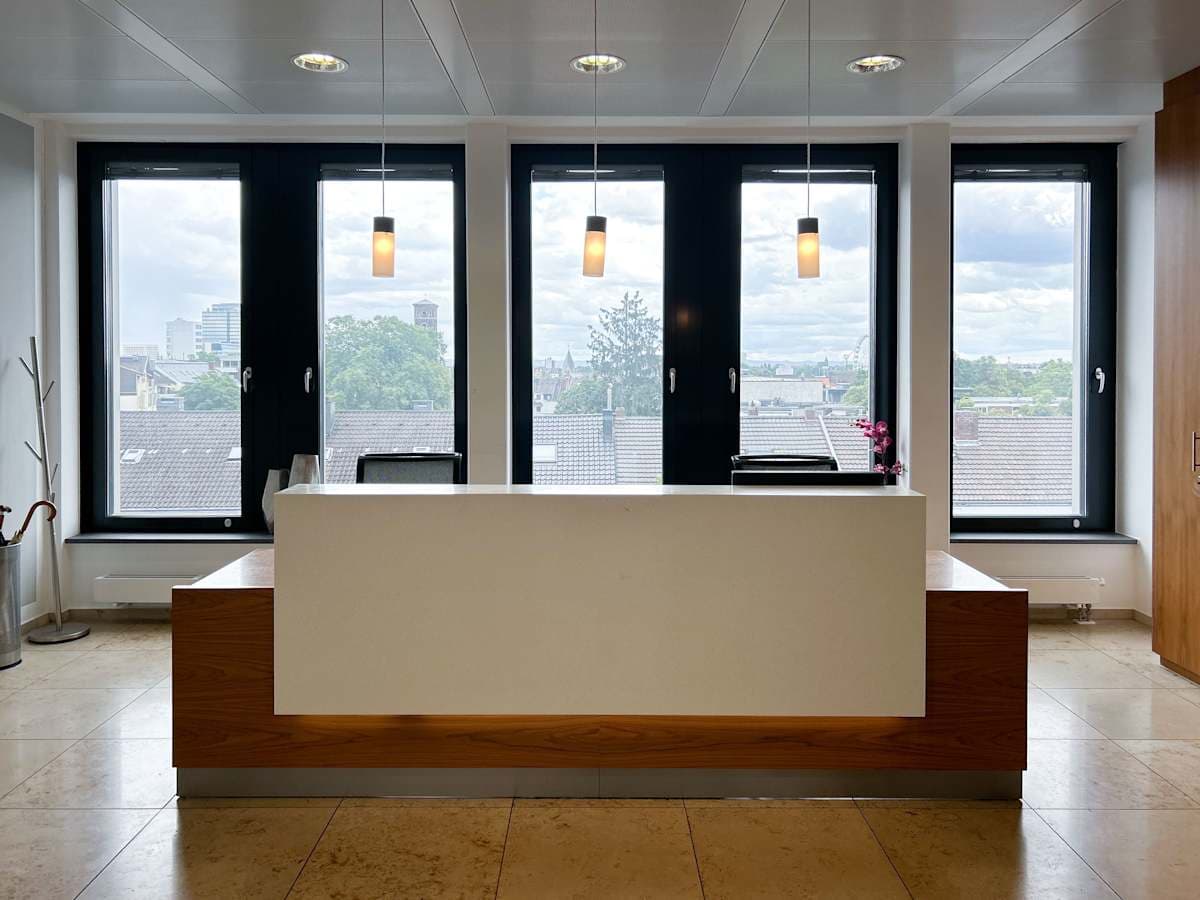 Regus - Cologne Waidmarkt interior photo 2