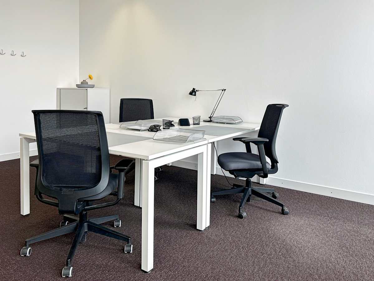 Regus - Cologne Waidmarkt interior photo 12