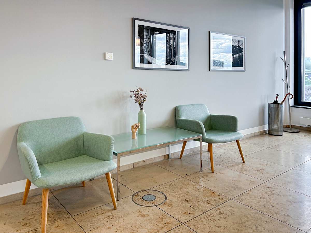 Regus - Cologne Waidmarkt interior photo 5