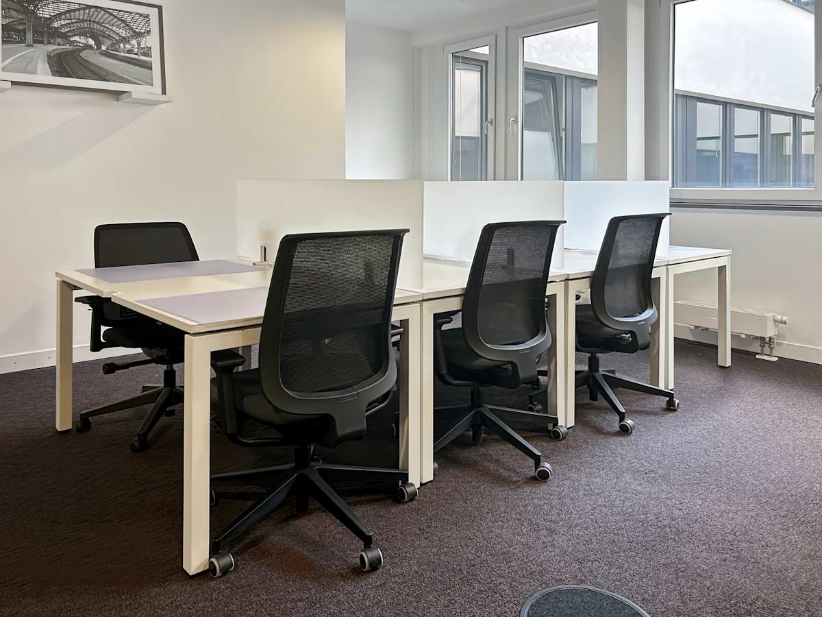 Regus - Cologne Waidmarkt interior photo 8