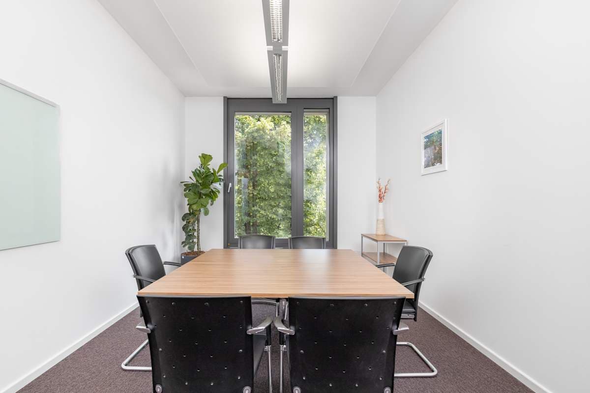 Regus Theresienhoehe interior photo 7