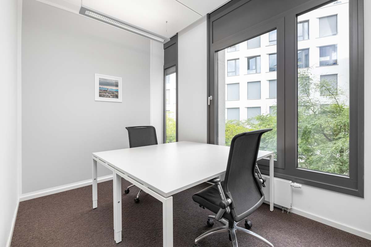 Regus Theresienhoehe interior photo 8
