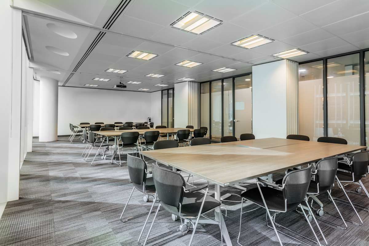 Regus - London, Paddington interior photo 7