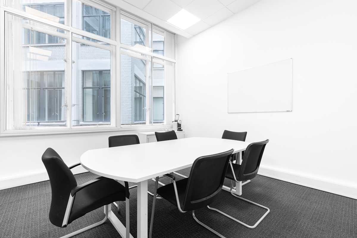 Regus - London, Strand interior photo 9