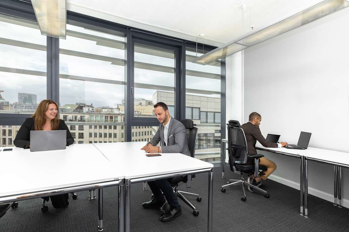 Regus Koe-Bogen interior photo 12