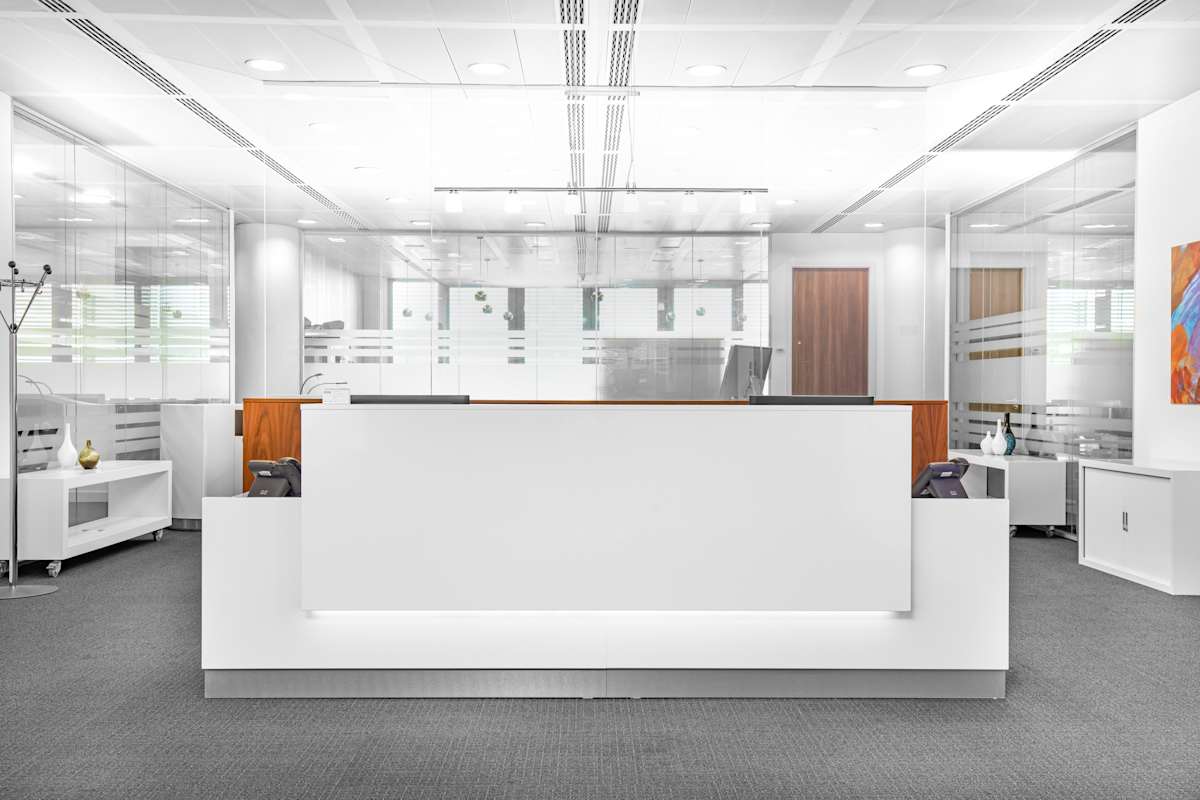 Regus - Lisbon, Miraflores interior photo 2