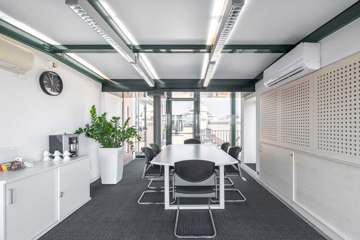 Regus Largo Richini 6 interior photo 3