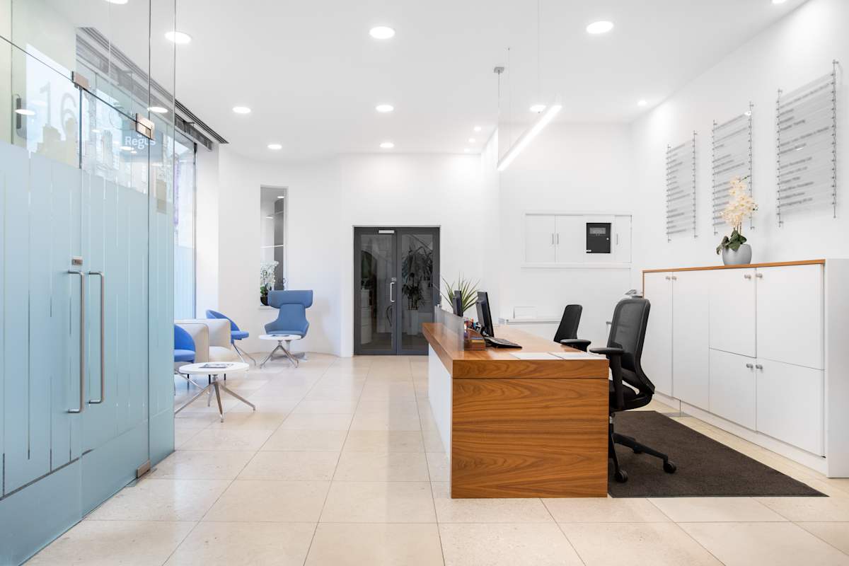 Regus - London, Euston - Woburn Place interior photo 3