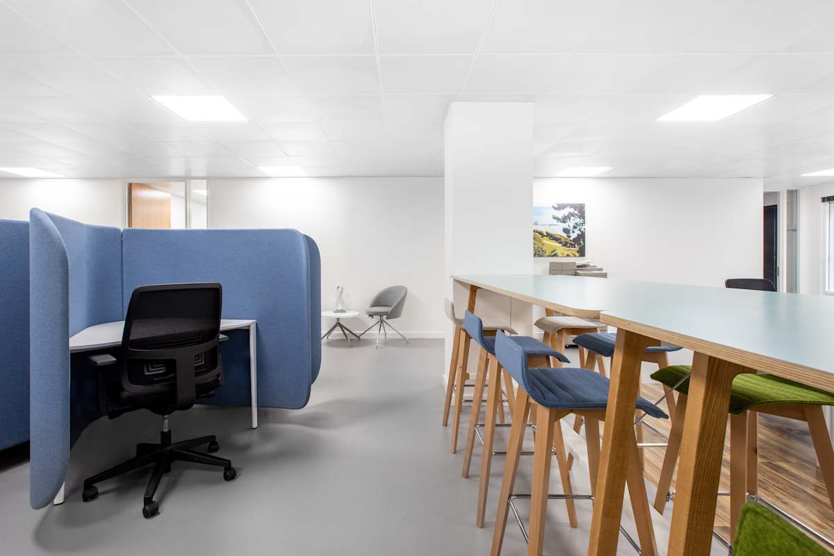 Regus - London, Euston - Woburn Place interior photo 5