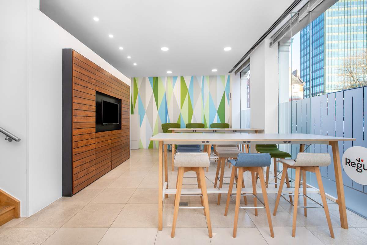 Regus - London, Euston - Woburn Place interior photo 7