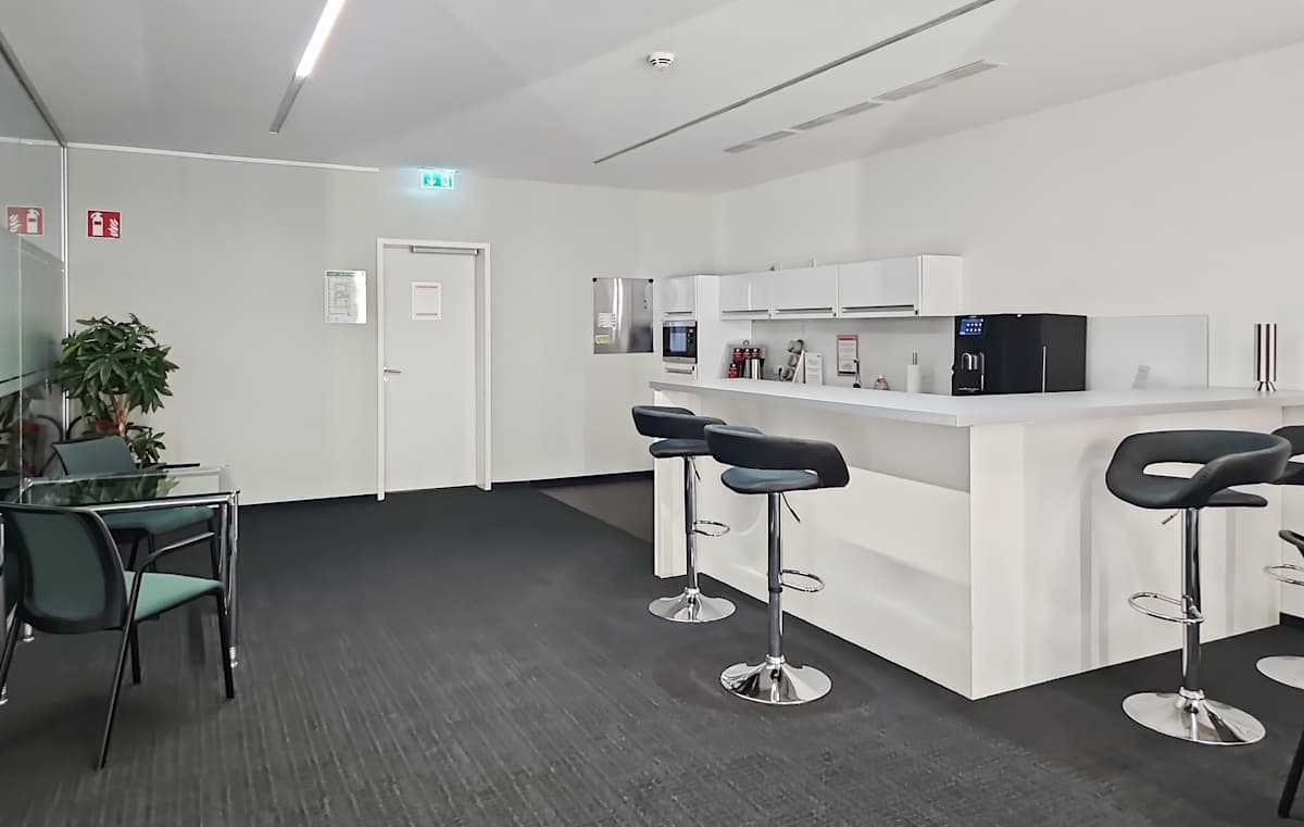 Regus - Hamburg, Neuer Wall interior photo 6