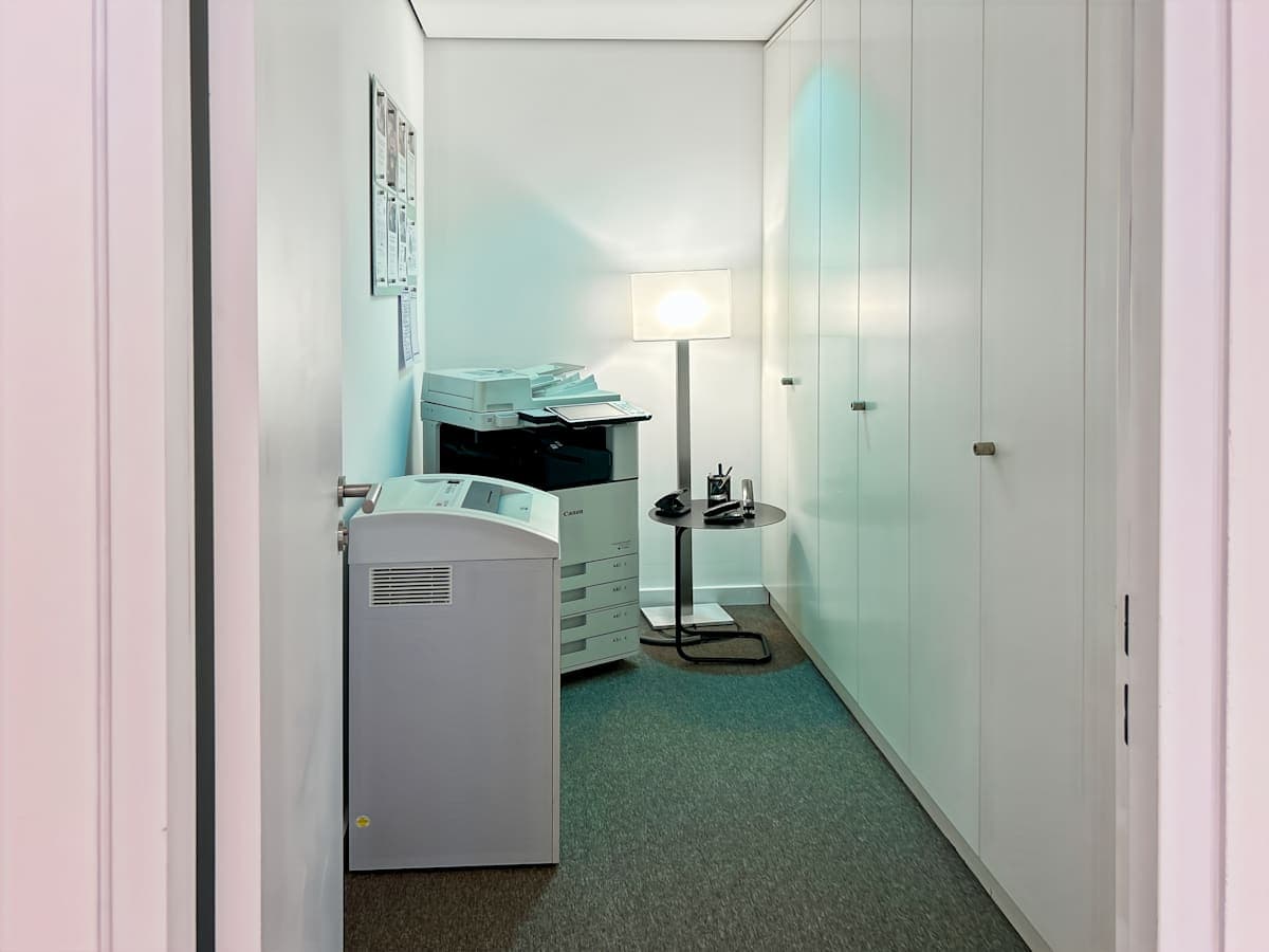 Signature by Regus Dusseldorf Königsallee 61 interior photo 13