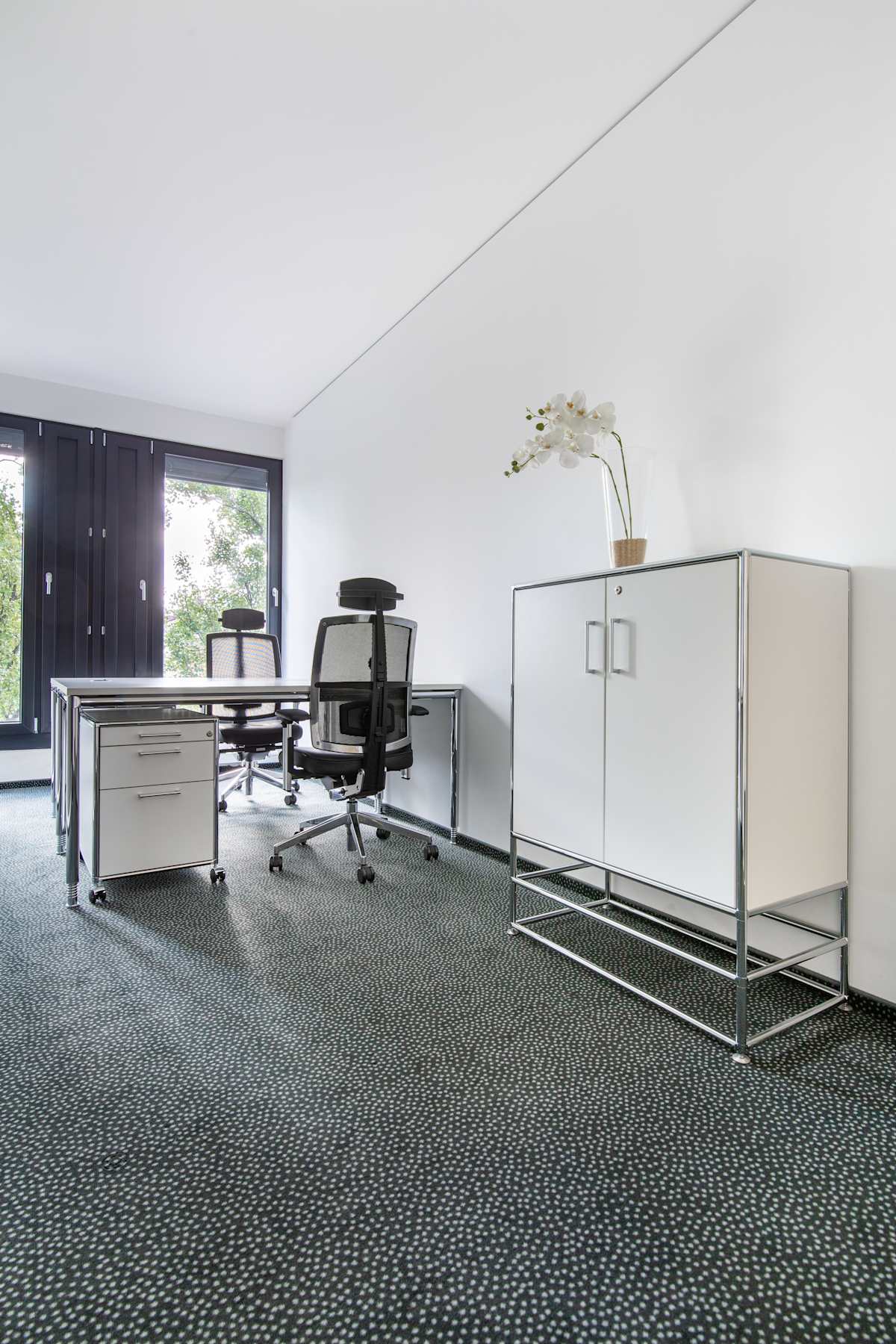 Regus München Leopoldstraße interior photo 6
