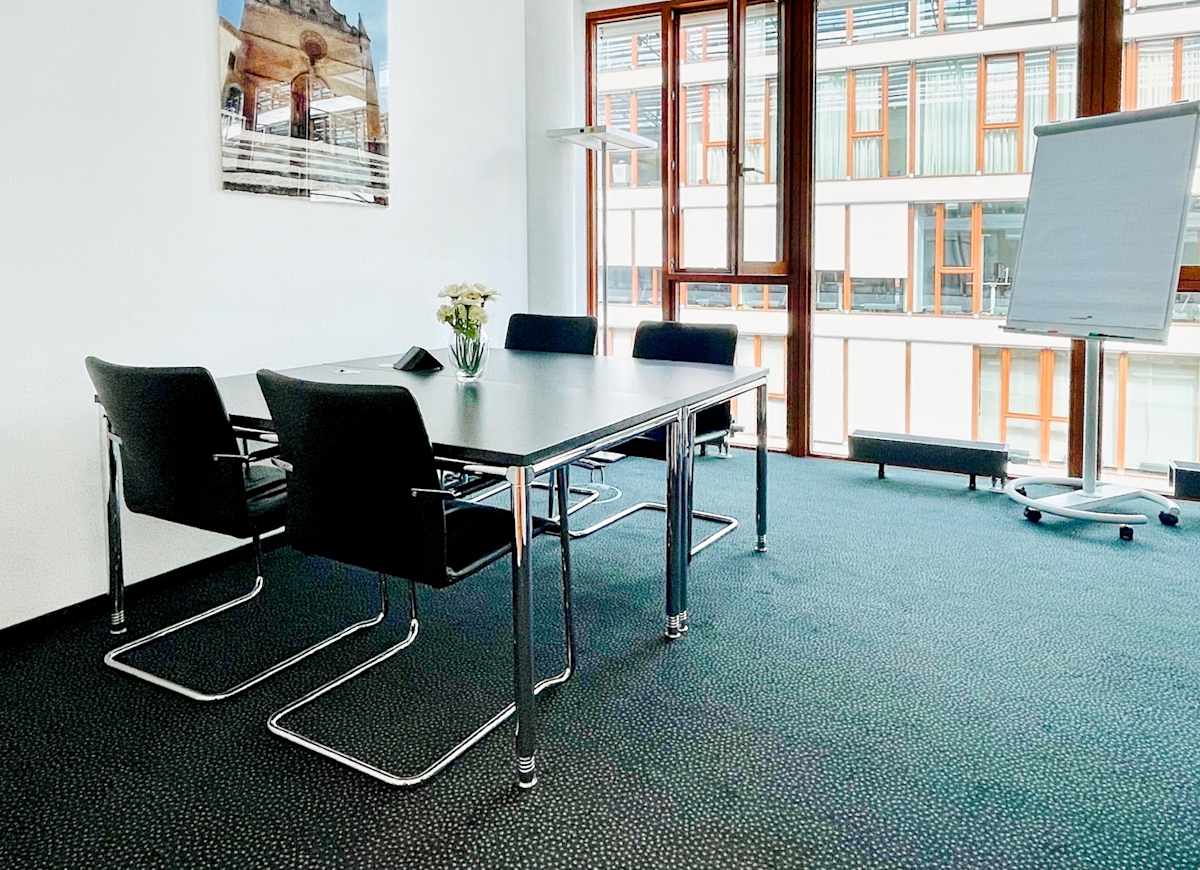 Signature by Regus - Stuttgart, Signature Konigstrasse 26 interior photo 13