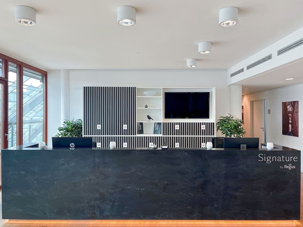 Signature by Regus - Stuttgart, Signature Konigstrasse 26 interior photo 14