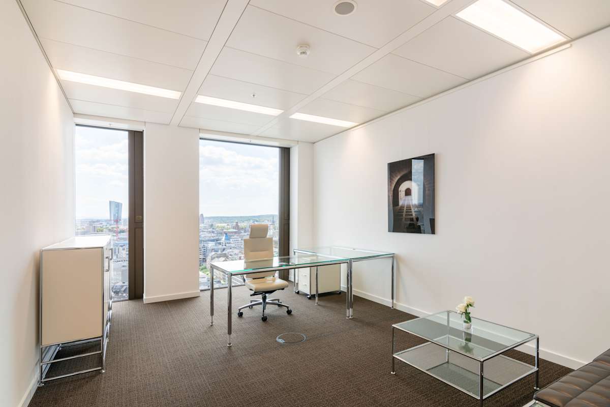 Signature by Regus - Frankfurt, Signature OpernTurm interior photo 8