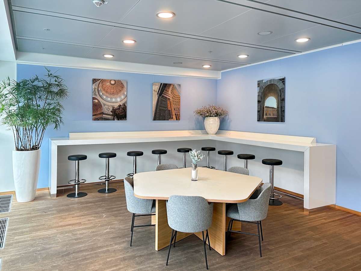 Regus Berlin Hauptbahnhof interior photo 10
