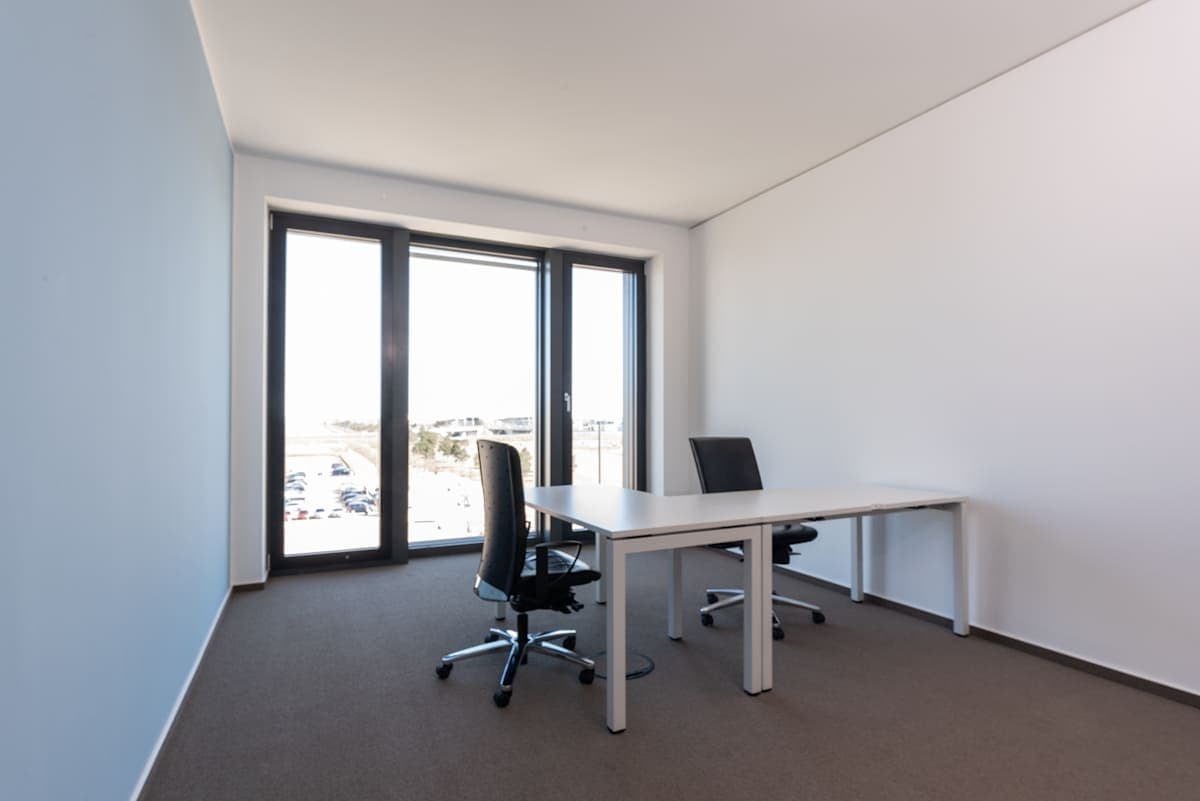 Regus Berlin Brandenburg Airport interior photo 7