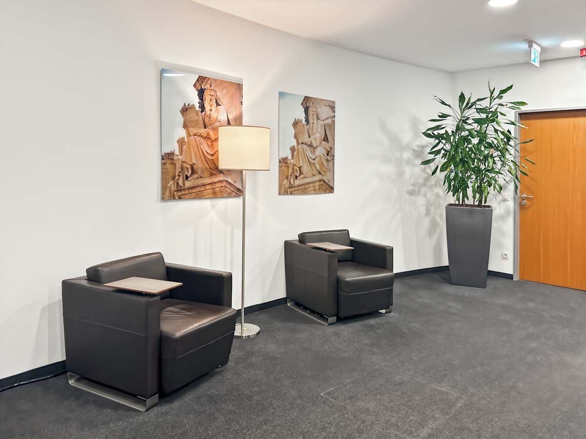 Regus Neuer Zollhof interior photo 5