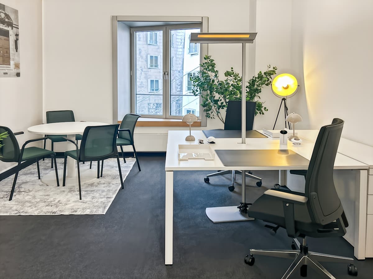 Regus Neuer Zollhof interior photo 7