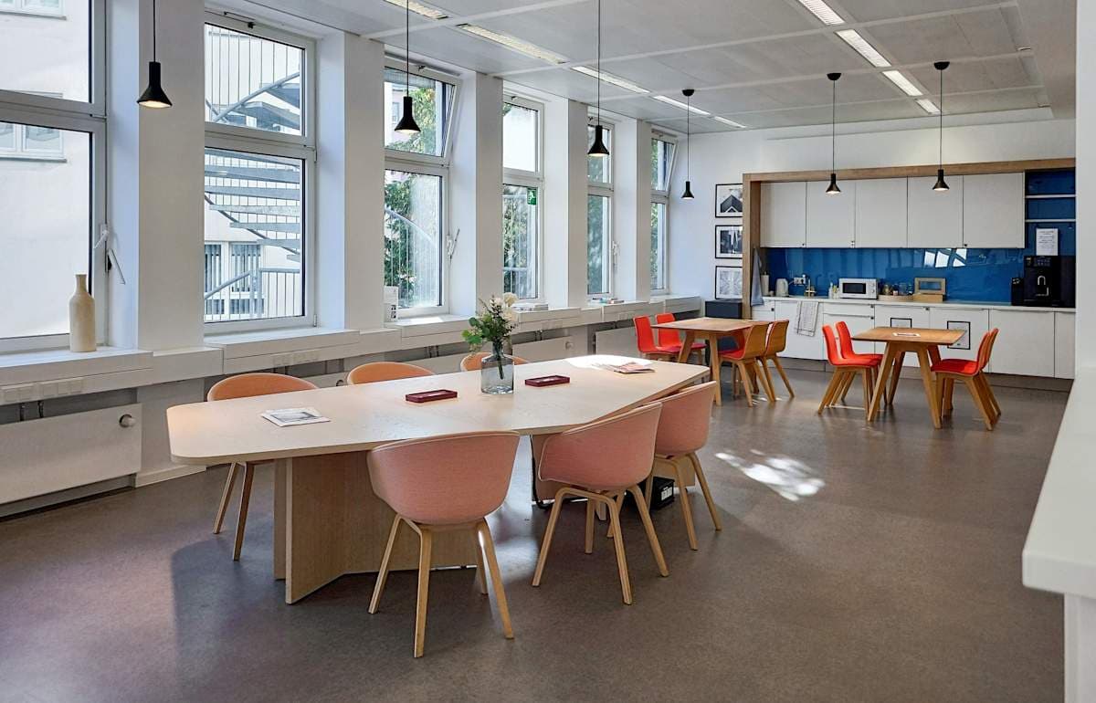 HQ - Frankfurt, Westend Fair interior photo 6